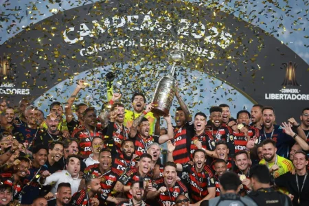 “Em dezembro de 81”: a história do hit de rock que virou “hino” do Flamengo