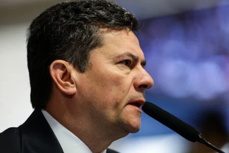 Moro celebra lei sancionada por Lula que muda audiência de custódia