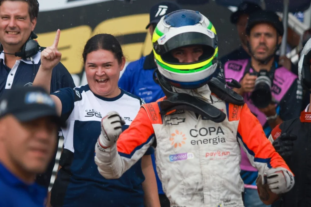 Stock Light: Leo Reis vence corrida 2; Pipe Barrichello é campeão