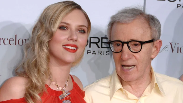 Scarlett Johansson defende apoio a Woody Allen, alvo de acusações de abuso